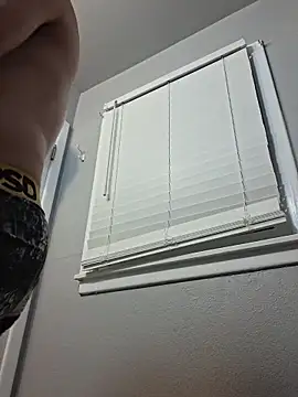 bigdickdaddy2184 online show from March 19, 2026, 3:28 am