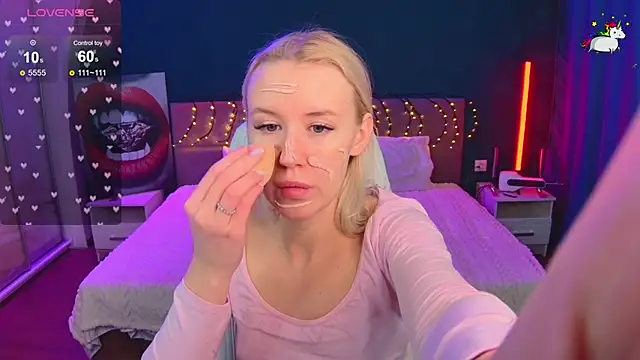 Selenatrend online show from February 28, 2026, 6:02 am