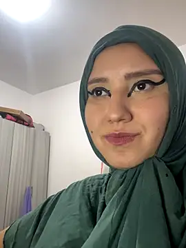 hannahayat online show from September 15, 2025, 11:38 pm