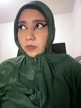 Snapshot of hannahayat chatting on January 13, 2026, 8:46 pm hannahayat online show from January 13, 2026, 8:46 pm