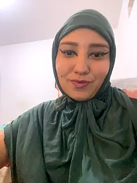 hannahayat online show from September 12, 2025, 8:41 pm