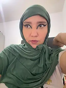 Snapshot of hannahayat chatting on January 14, 2026, 9:29 pm hannahayat online show from January 14, 2026, 9:29 pm