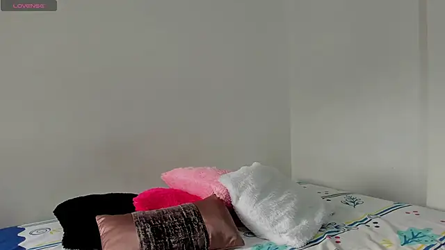 Snapshot of sofiaparker8 chatting on November 13, 2025, 9:40 pm sofiaparker8 online show from November 13, 2025, 9:40 pm