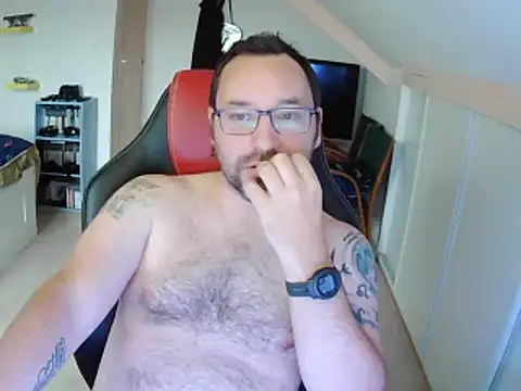 Fantaxx86 online show from December 16, 2024, 1:11 pm