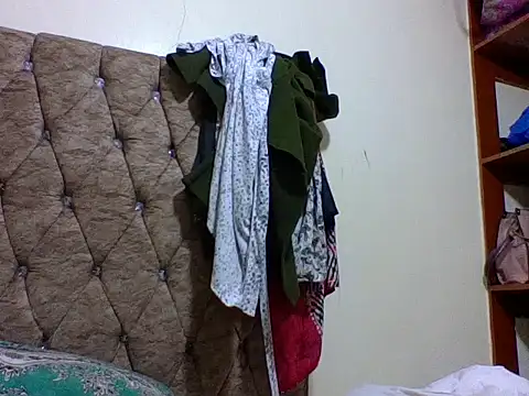 zoey10 online show from February 24, 2026, 6:20 pm