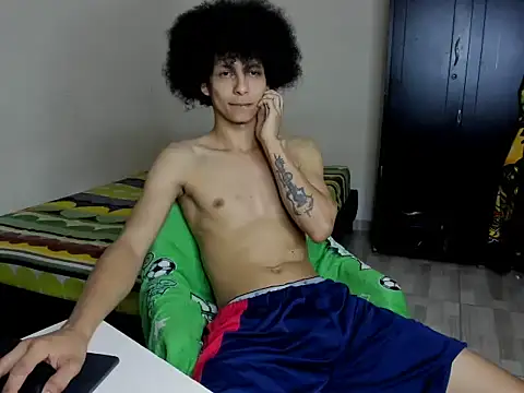 cardrey05 online show from February 28, 2026, 9:03 pm