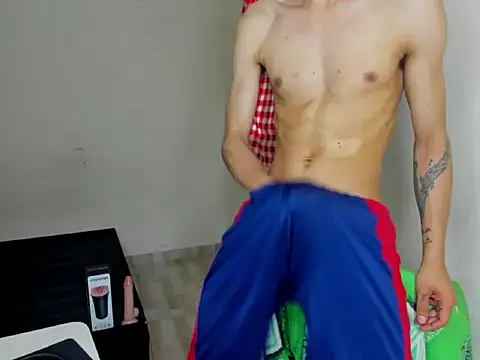 cardrey05 online show from September 25, 2025, 9:10 pm