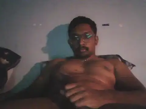Snapshot of chennaibull101 chatting on October 4, 2025, 9:16 pm chennaibull101 online show from October 4, 2025, 9:16 pm