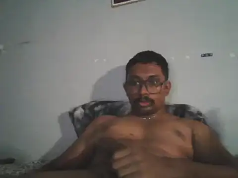 Snapshot of chennaibull101 chatting on September 26, 2025, 4:58 pm chennaibull101 online show from September 26, 2025, 4:58 pm