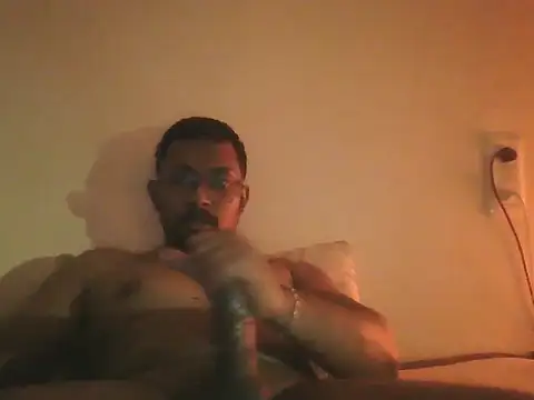 Snapshot of chennaibull101 chatting on February 26, 2026, 1:11 pm chennaibull101 online show from February 26, 2026, 1:11 pm