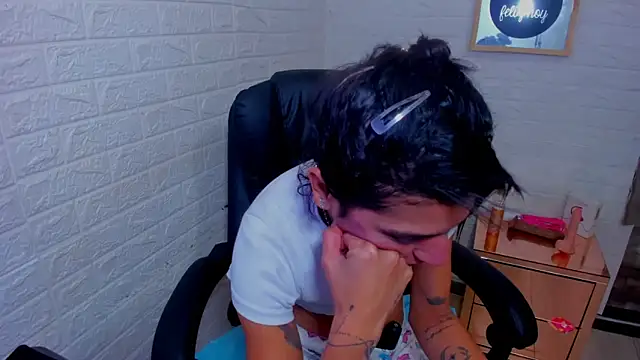 Snapshot of ImCrazzy chatting on February 13, 2026, 2:50 pm ImCrazzy online show from February 13, 2026, 2:50 pm