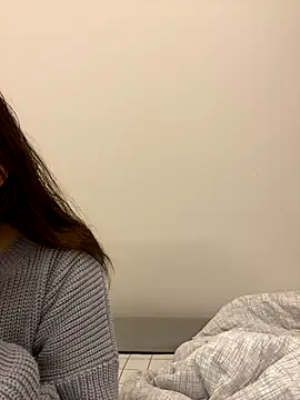 AnaWest online show from November 7, 2025, 4:17 am