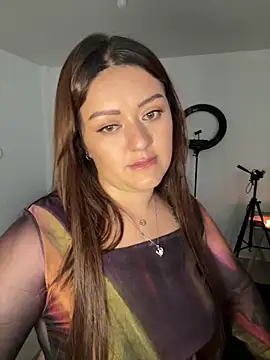 Sofiawilson  online show from February 11, 2026, 1:55 pm