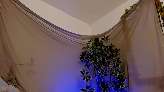 BonnieCute  online show from October 11, 2025, 11:50 pm