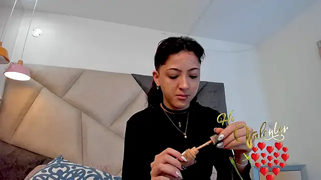 Snapshot of BonnieCute_ chatting on February 15, 2026, 9:47 pm BonnieCute online show from February 15, 2026, 9:47 pm