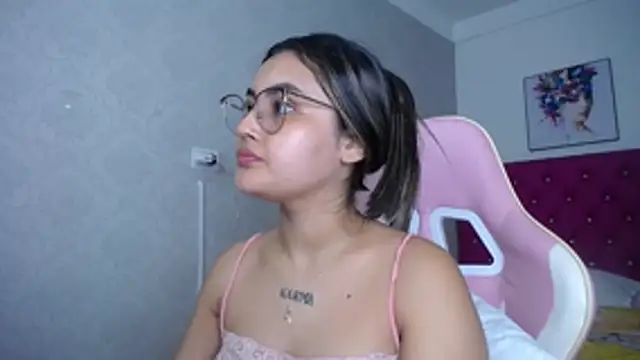 antonella sweetlittle online show from May 17, 2026, 11:05 pm