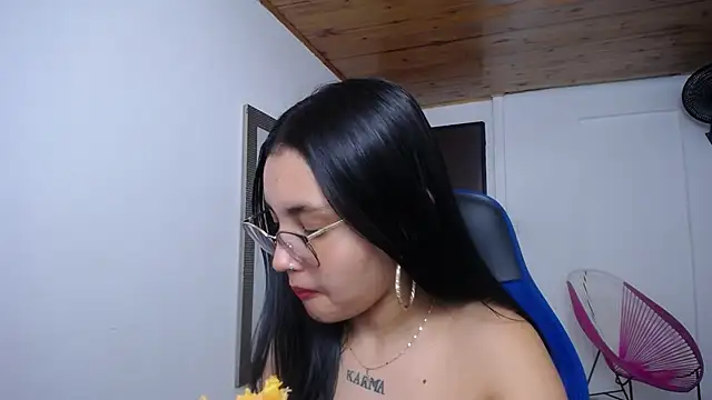 antonella sweetlittle online show from September 23, 2025, 12:34 pm