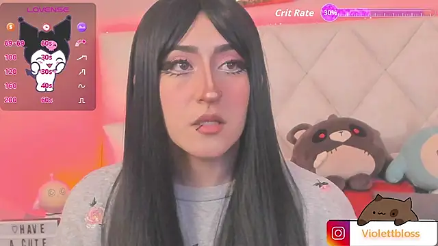 Snapshot of Violettbloss chatting on October 15, 2025, 4:11 am Violettbloss online show from October 15, 2025, 4:11 am