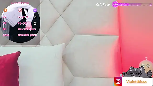 Snapshot of Violettbloss chatting on September 20, 2025, 3:11 am Violettbloss online show from September 20, 2025, 3:11 am