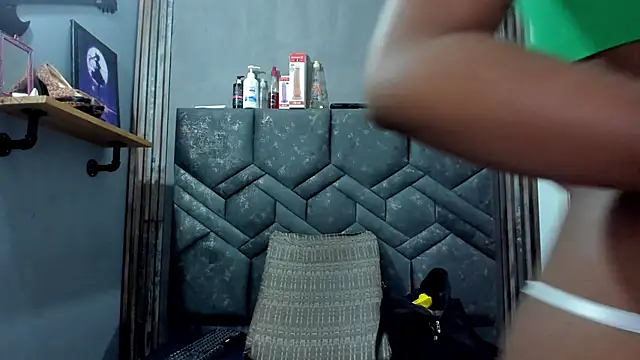 Snapshot of dalilaqueen chatting on February 17, 2026, 12:02 pm dalilaqueen online show from February 17, 2026, 12:02 pm