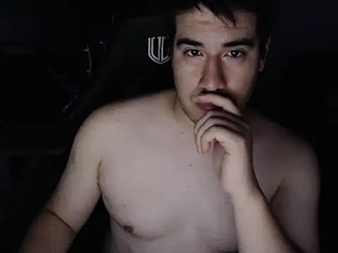 thealfawolf01 online show from March 14, 2025, 11:00 pm