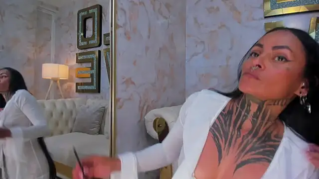 hanna slut  online show from October 23, 2025, 12:15 pm