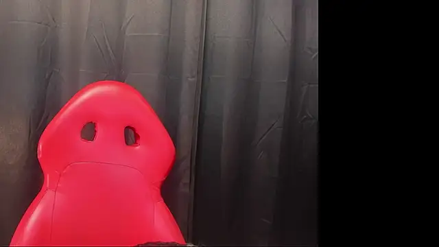 hanna slut  online show from March 19, 2025, 10:31 pm