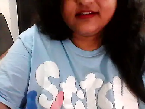 Snapshot of smile_pretty chatting on June 18, 2026, 6:13 pm smile pretty online show from June 18, 2026, 6:13 pm