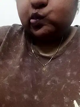 smile pretty online show from February 12, 2025, 9:22 pm