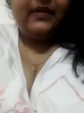 smile pretty online show from February 5, 2025, 4:58 pm