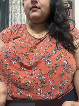 smile pretty online show from February 17, 2025, 5:44 pm