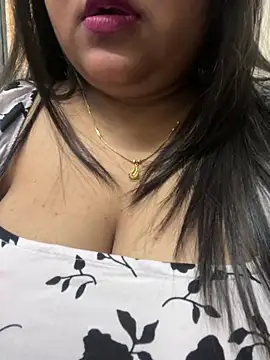 smile pretty online show from February 27, 2025, 8:56 am