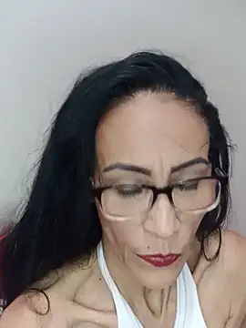 Snapshot of BarbaraMature chatting on May 14, 2026, 3:42 pm BarbaraMature online show from May 14, 2026, 3:42 pm