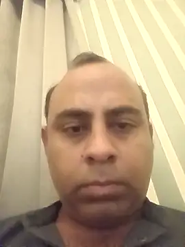 Taniyasharma9909 online show from March 25, 2026, 10:41 pm