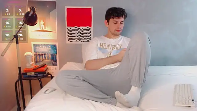 Elio555 online show from November 6, 2025, 7:51 pm