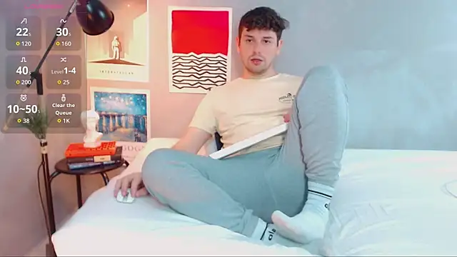 Elio555 online show from October 12, 2025, 7:59 pm