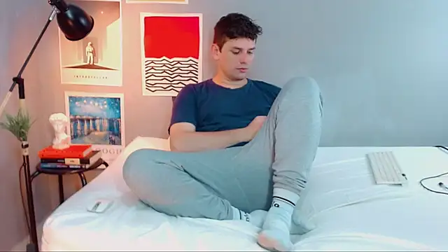 Elio555 online show from October 2, 2025, 10:46 pm