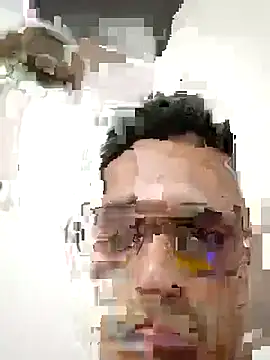 Carlosmahecha14 online show from April 12, 2026, 8:34 pm