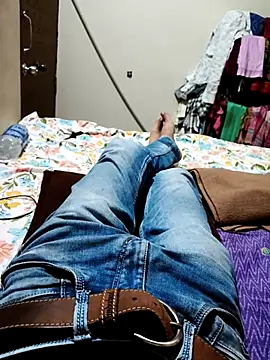 ayushdas7482 online show from October 11, 2025, 2:29 pm