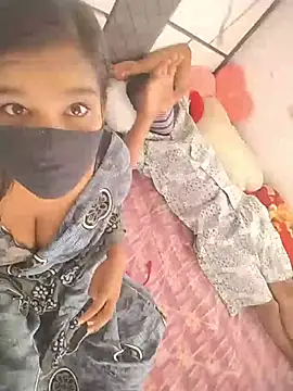 hottiess69 online show from July 11, 2026, 5:19 am