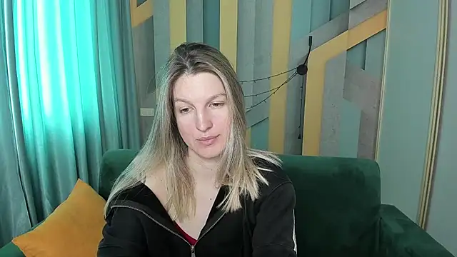 EmilyWalkeri online show from March 20, 2026, 8:04 am