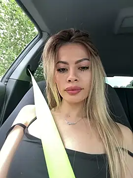 Snapshot of Natalimuur chatting on June 6, 2026, 3:06 pm Natalimuur online show from June 6, 2026, 3:06 pm