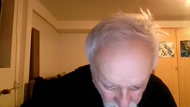 Snapshot of Sammy1660 chatting on May 8, 2026, 2:15 am Sammy1660 online show from May 8, 2026, 2:15 am