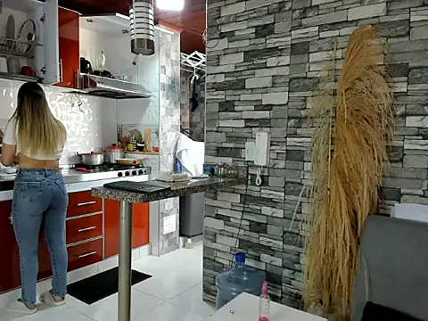 cindy love2 online show from November 11, 2025, 2:01 pm