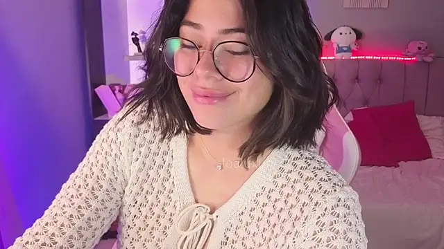 LoaLuxury online show from April 14, 2026, 3:50 pm