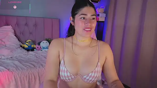 Snapshot of LoaLuxury chatting on January 8, 2026, 12:44 pm LoaLuxury online show from January 8, 2026, 12:44 pm