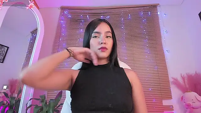 Snapshot of eyleen_lee_ chatting on January 11, 2025, 12:22 am eyleen lee  online show from January 11, 2025, 12:22 am