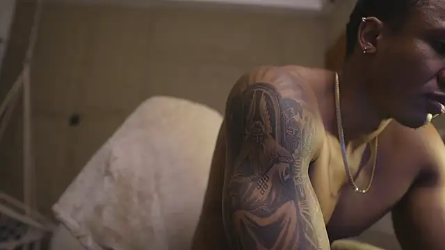 Logan Varela online show from March 28, 2026, 2:07 pm