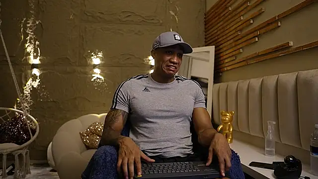 Logan Varela online show from March 7, 2026, 2:22 pm