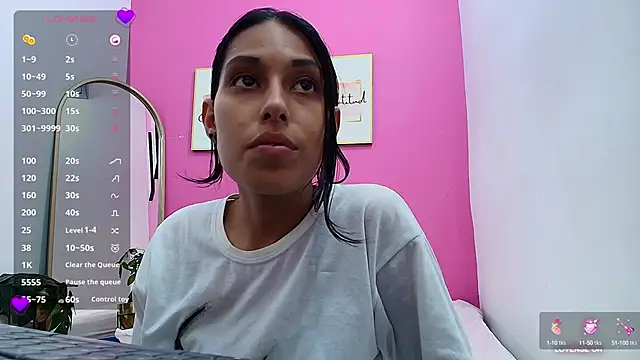 Snapshot of yourcuteneighbourr chatting on March 14, 2025, 9:35 am yourcuteneighbourr online show from March 14, 2025, 9:35 am